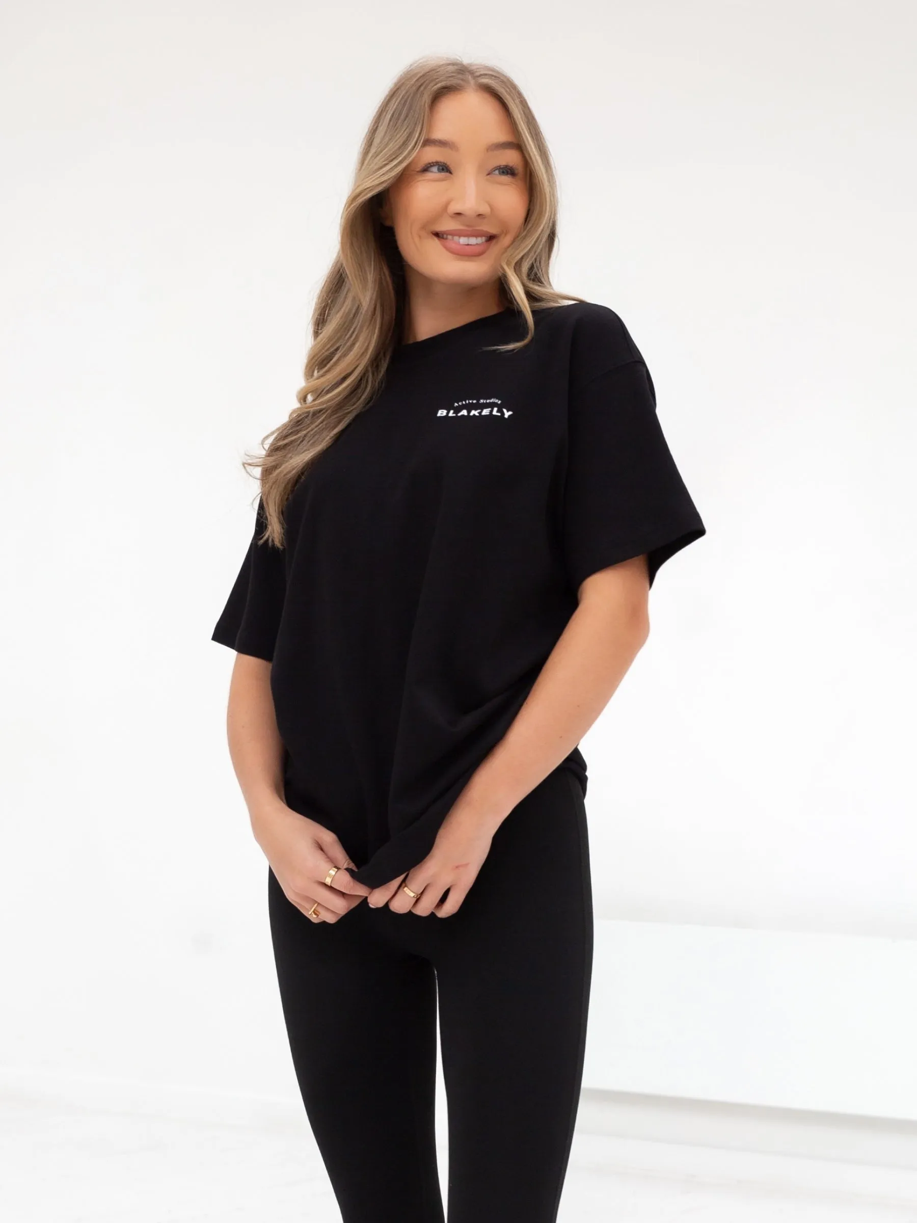 Arched Active Studios Oversized T-Shirt - Black