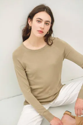 LIGHTWEIGHT ROUND NECK RAGLAN LONG SLEEVE SWEATER